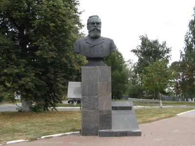 Бюст композитору Сергею Ивановичу  Танееву