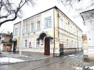 Дом, в котором размещался конно-свод. корпус Б.М.Думенко. 1920 г.