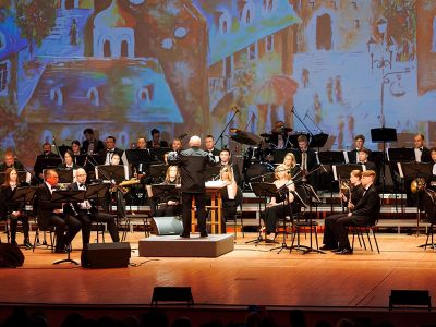 Билеты на Красноярский духовой оркестр. Новогодняя феерия (Институт искусств им. Хворостовского) / Концерт | Афиша | ИнфоТаймс