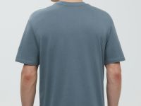 Базовая футболка из хлопка прямого силуэта