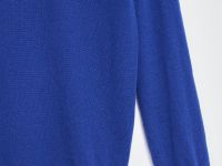 Джемпер прямого силуэта с округлым вырезом