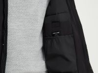 Утепленное полупальто с накладными карманами