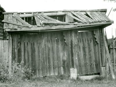 Уличные ворота на крестьянской усадьбе Е. Мочаловой