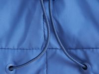 Утепленная стеганая куртка со съемным капюшоном