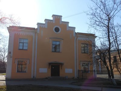 Главное здание