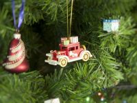 Игрушка деревянная "IDH Center" Машинка легковая 3020