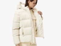 Женский короткий пуховик Lacoste