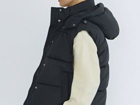 Утеплённый жилет с капюшоном, Черный