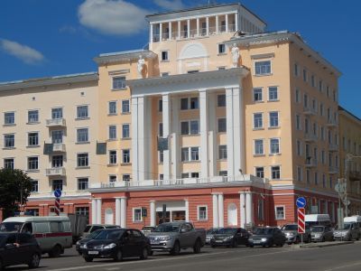 Дом, на котором 25 сентября 1943 г. было водружено знамя освобождения г. Смоленска от немецко-фашистских захватчиков