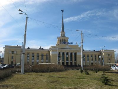 Вокзал железнодорожный