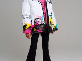 Куртка текстильная с полиуретановым покрытием для девочек