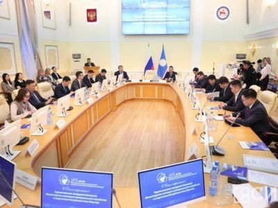 В Якутии наградили лучших работников отрасли ЖКХ и энергетики