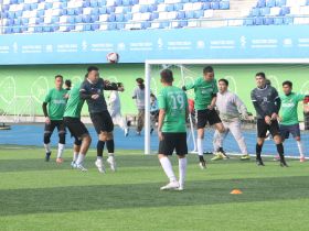 Определены финалисты чемпионата Якутии по мини-футболу