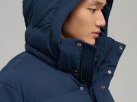 Утепленное пальто с воротником-стойкой