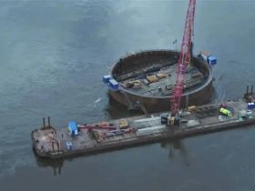 Второй коффердам для Ленского моста установили в русле реки