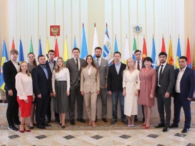 Молодых якутян зовут в республиканские и федеральные органы исполнительной власти