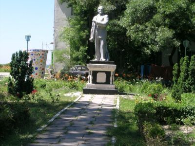 Памятник В.И. Ленину