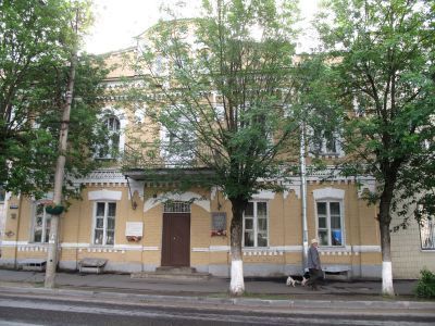 Здание уездной управы