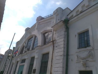 Здание бывших мастерских порта, где работала подпольная группа Сильникова П.Д. 1942-1944 гг.