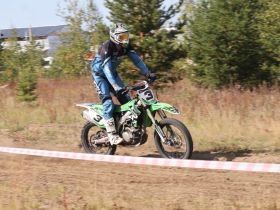 В Кысыл-Сыре прошли соревнования по мотокроссу