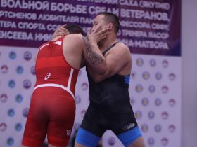 В Якутске выявили чемпионов республики по вольной борьбе среди ветеранов