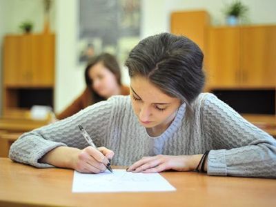 Минпросвещения и Рособрнадзор опубликовали проекты расписания ЕГЭ и ОГЭ на 2023 год
