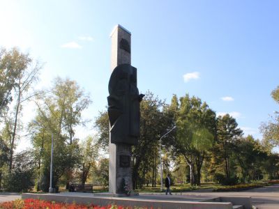 Обелиск героям-комсомольцам, погибшим в годы Великой Отечественной войны