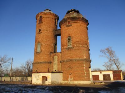 Станция насосная с двумя водонапорными башнями