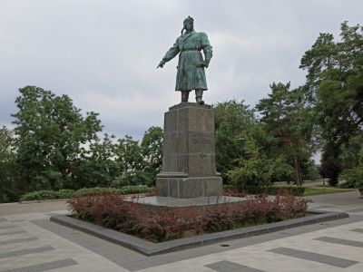 Памятник Герою Советского Союза В.С. Хользунову