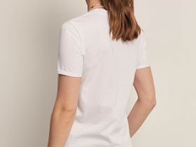 Футболка полуприлегающего силуэта