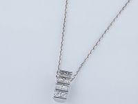 Классическая подвеска из белого золота с бриллиантами э4701пд03210003