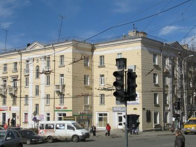 Дом, в котором жили: в 1936-1937 гг. поэт Ялмари Эрикович Виртанен (1889-1939 гг.); в 1949-1963 гг. композитор, заслуженный деятель искусств Карельской АССР Карл Эрикович Раутио (1889-1963 гг.); в 1954-1967 гг. писатель Николай Матвеевич Яккола (1905-1967