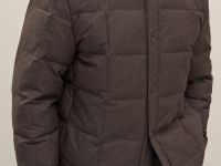 Стеганый пуховик с воротником-стойкой