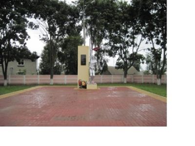 Памятник руководителю подпольной комсомольской организации Незымаеву Павлу Гавриловичу