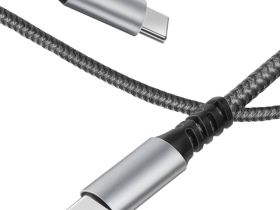 Дата-кабель Akai