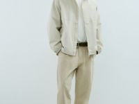 Ветровка с капюшоном, Бежевый