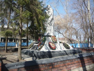 Братская могила № 163