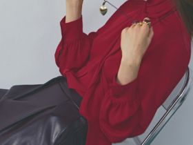 Блузка с шарфом, Красный