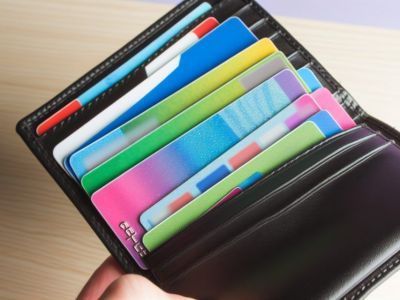 Распространенные ошибки держателей кредитных карт и как их избежать