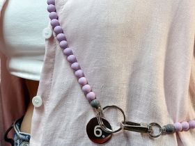 Бусы для смартфона KRIVOKOSO и «б.»