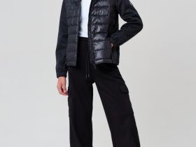 Куртка текстильная с полиуретановым покрытием для девочек