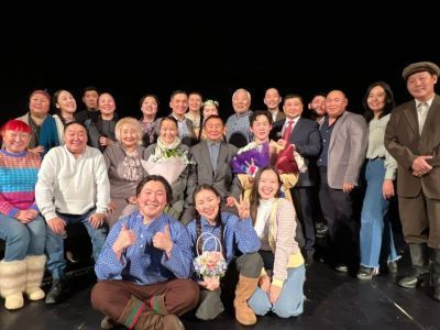 В Театре юного зрителя Якутии состоялась премьера спектакля «Нуоралдьыма чараҥар»