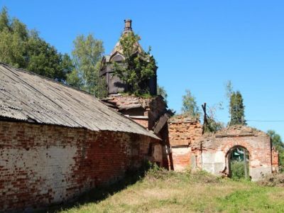 Ограда с  воротами