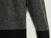 Джемпер полуприлегающего силуэта