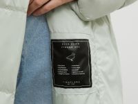 Стеганое пуховое пальто силуэта oversize