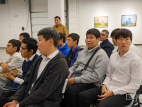 В Якутске запустили автобусы с аудиогидами по легендам долины Туймаады и историям водителей