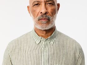 Мужская льняная рубашка Lacoste в полоску