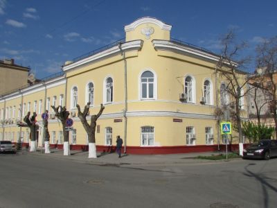 Здание, где находился штаб и политотдел Волжской военной флотилии