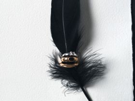 Серьги в виде колец O'STIN x Яндекс Книги, Золотой