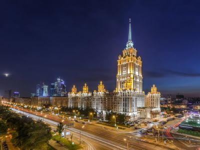 Москва после полуночи: эксклюзивная ночная прогулка на микроавтобусе (Москва после полуночи: эксклюзивная ночная экскурсия на микроавтобусе)